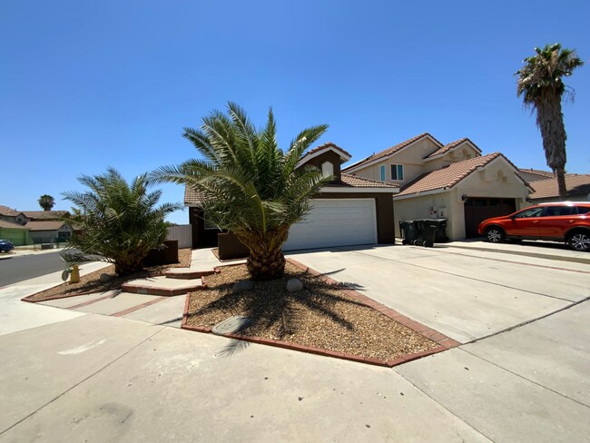 Foto del edificio - 2BD/2BA HOUSE - Perris, CA