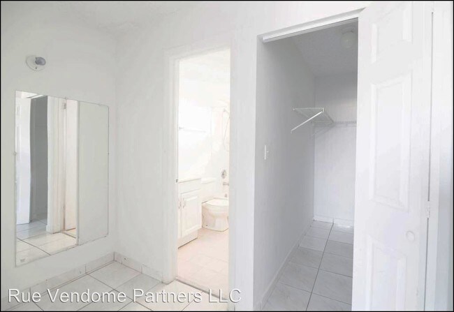 Foto del edificio - 2 br, 2 bath Apartment - 6960 Rue Vendome