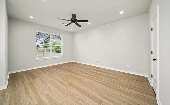 Foto del edificio - 2404 S 4th St