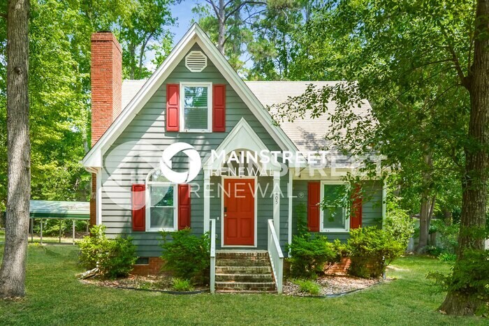 Foto principal - 4 Bedroom Pet-Friendly Home in Fuquay-Vari...