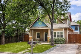 Building Photo - 10515 N Mopac Expy