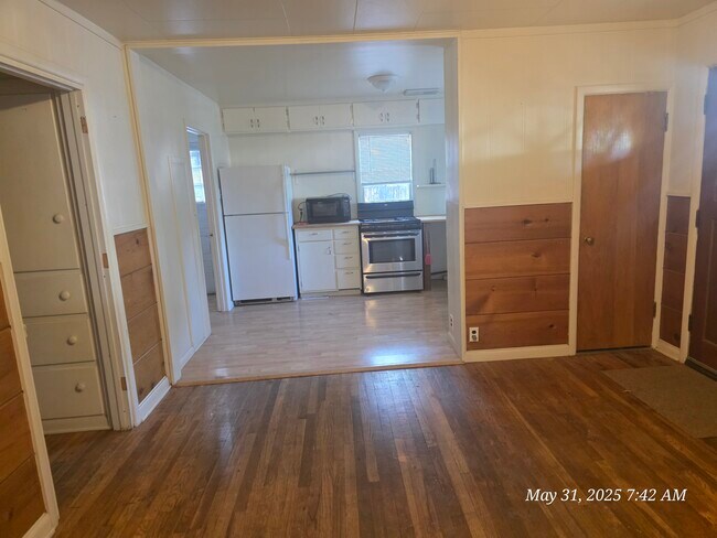 Foto del edificio - 1440 Hall Ave