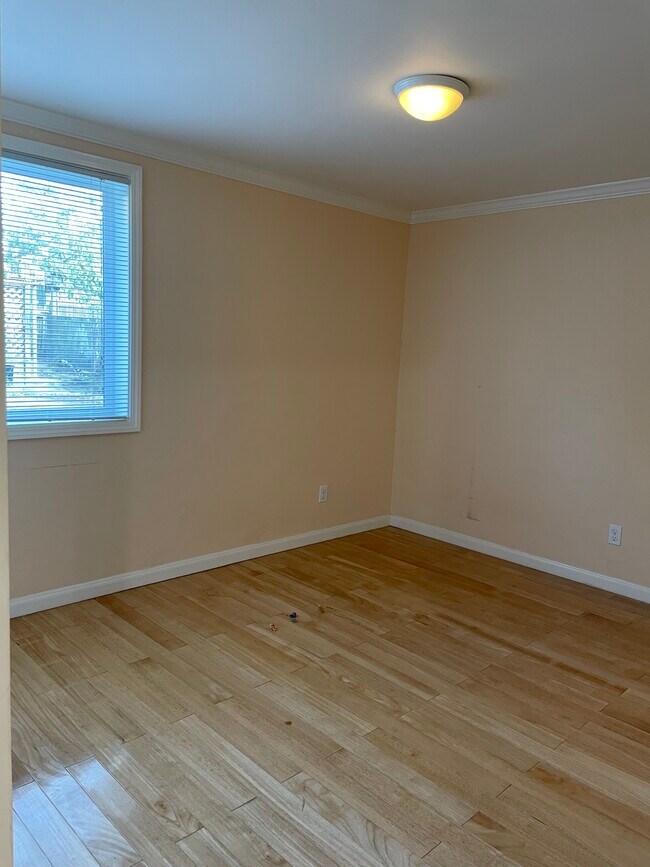 Building Photo - 2618 23rd Ave