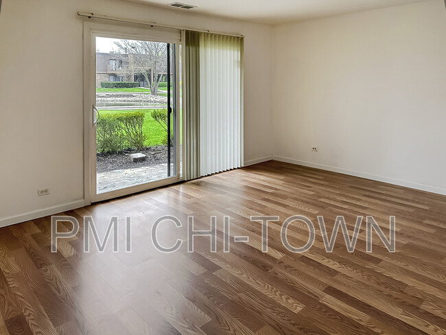 Building Photo - 616 Waterford Rd S