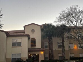 Building Photo - 822 Camargo Way