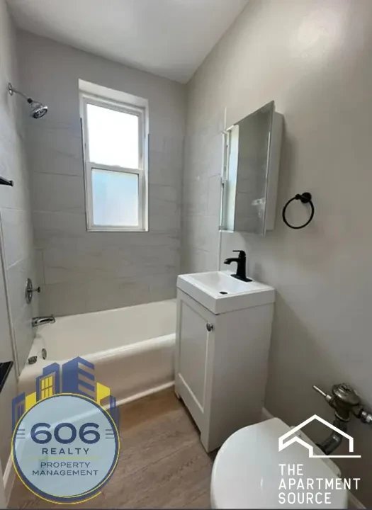 Foto del edificio - 6912 N Ashland Ave