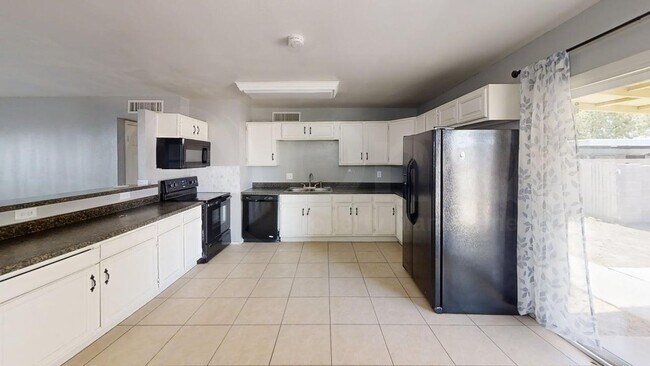Foto del edificio - 14608 N 54th Ave