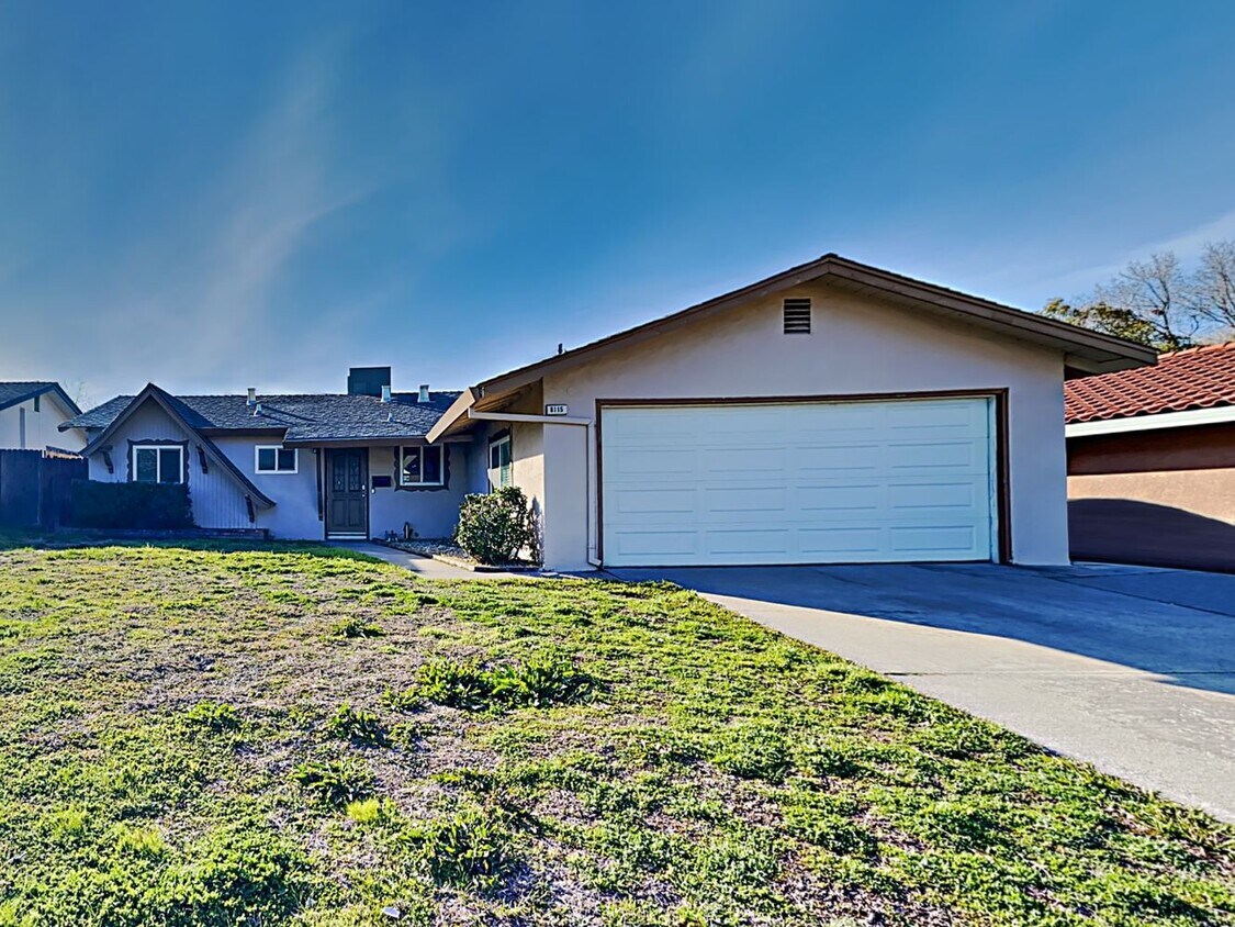 Primary Photo - 8116 Butternut Dr