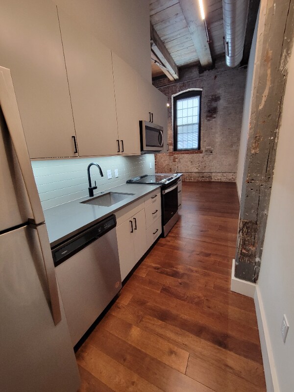Photo - 173 W Berks St Apartment