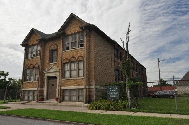 Building Photo - Holcomb House Apartments