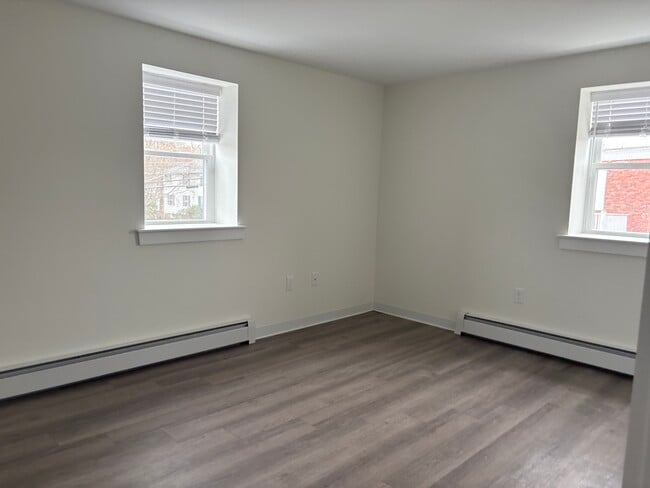 Building Photo - 1741 Washington St