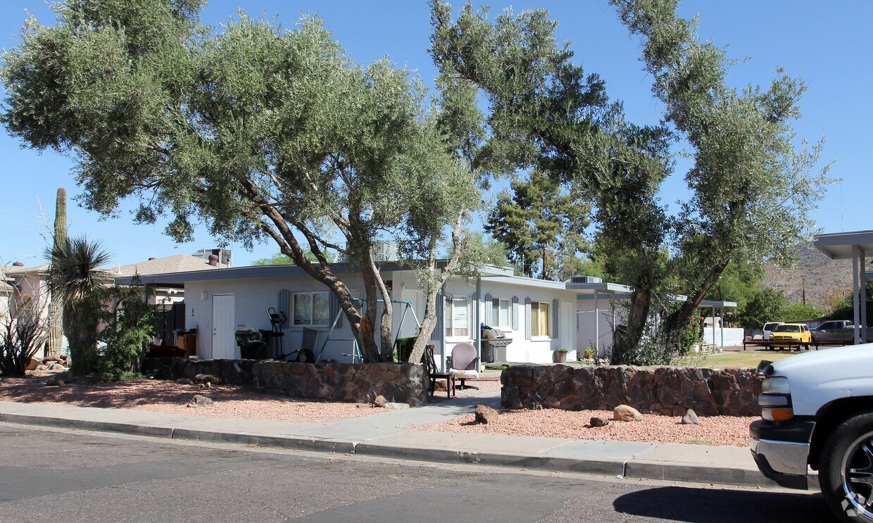 Primary Photo - 1410 W Cheryl Dr