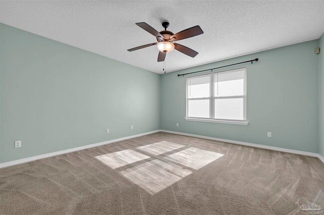 Building Photo - 2121 Coral Creek Dr