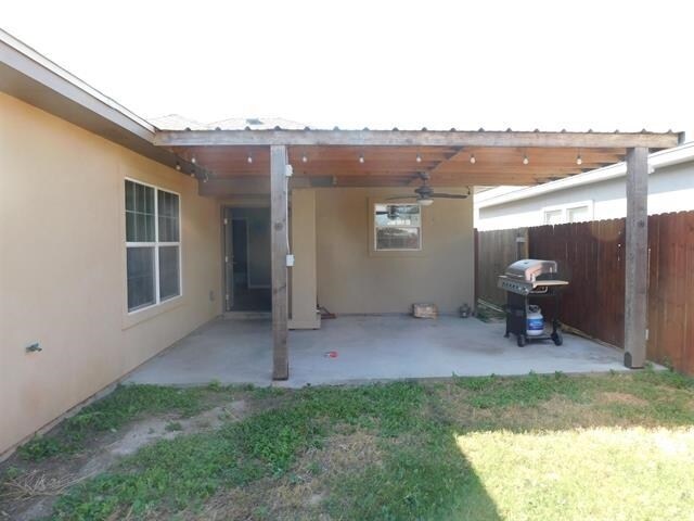 Building Photo - 1020 Tesoro Pass