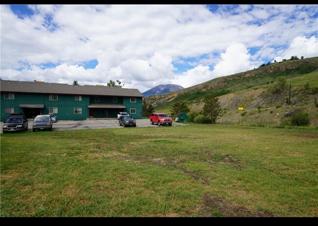 Building Photo - 535 Straight Creek Dr