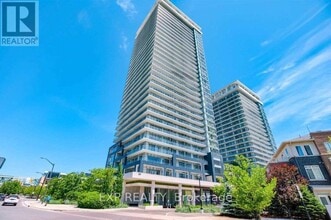 Building Photo - 360 Square One Dr