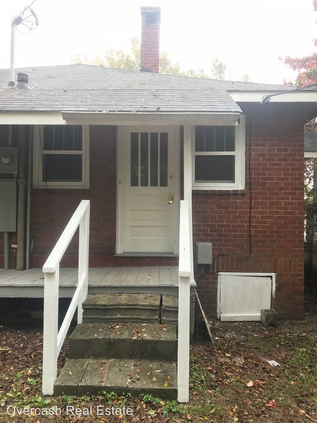 Building Photo - 614 S Zion St