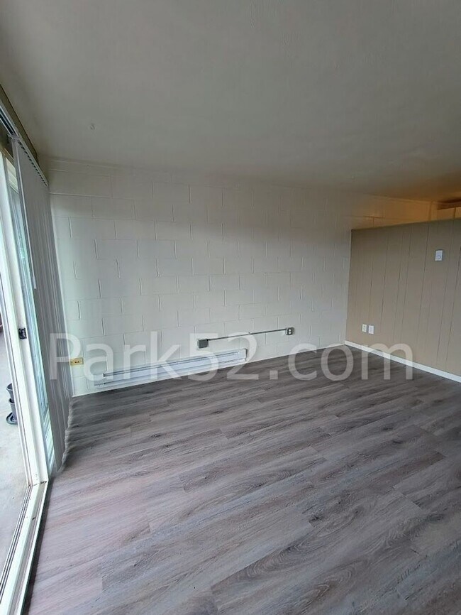 Foto del edificio - 1 Bed 1 Bath Tacoma Apartment