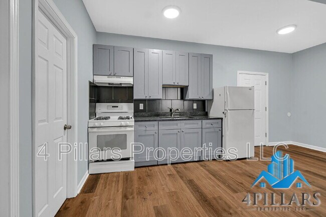 Foto del edificio - 803 E Chicago Ave