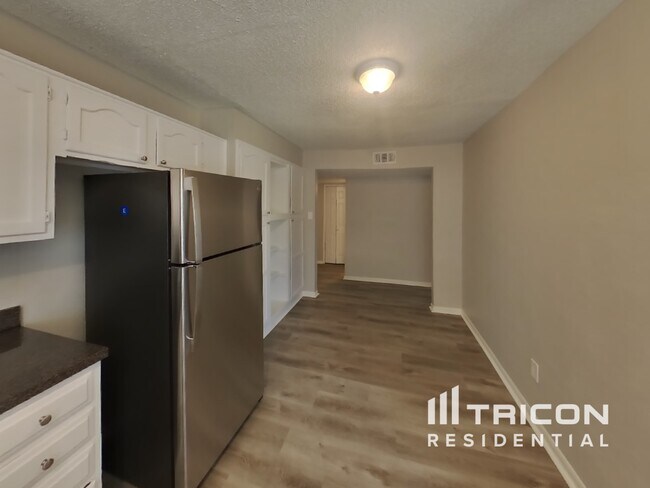 Foto del edificio - 1210 Greenhill Drive Arlington TX
