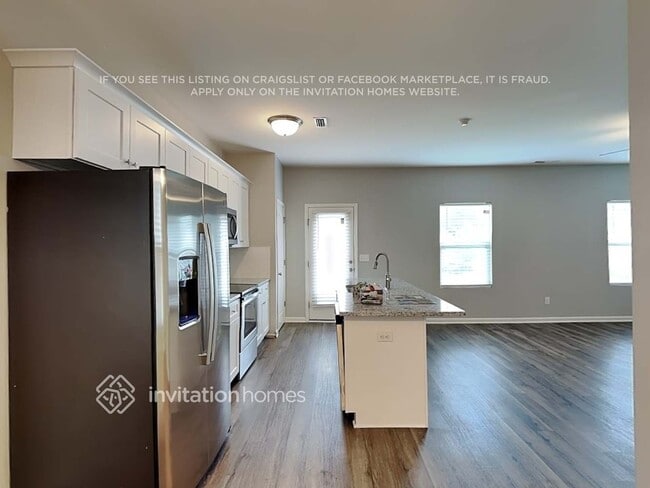 Building Photo - 1081 Ramsgate Dr SW