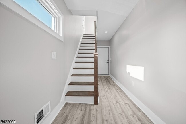 Foto del edificio - 100 Kansas St