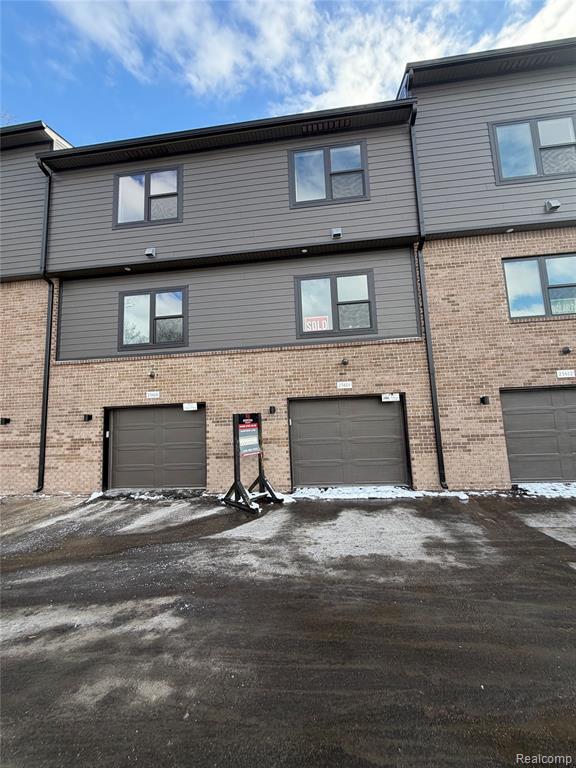 Foto del edificio - 23614 Parkview Ln