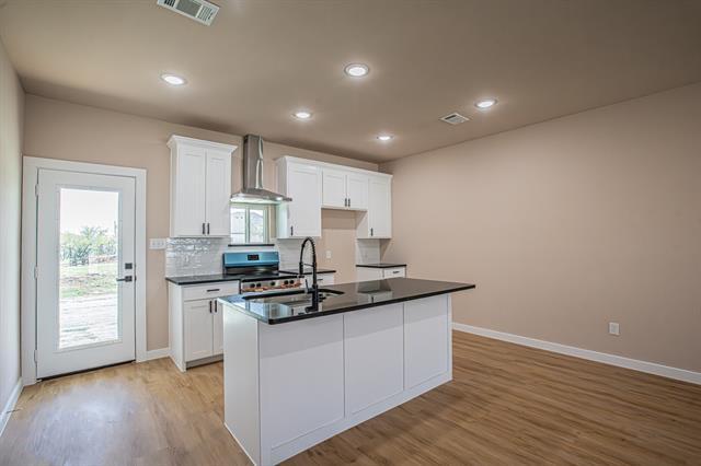 Foto del edificio - 120 Brookview Dr