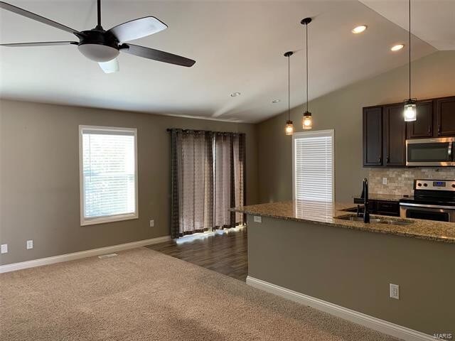 Building Photo - 312 Stone Village Dr
