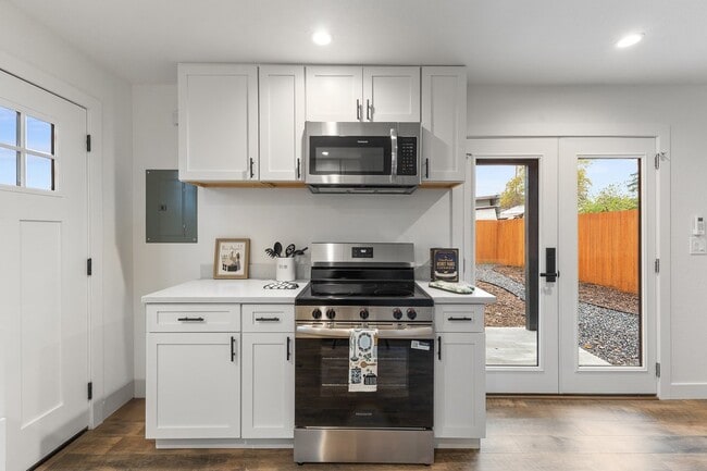 Foto del edificio - 1316 Grand Ave