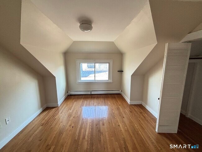 Building Photo - 358 Park Ave