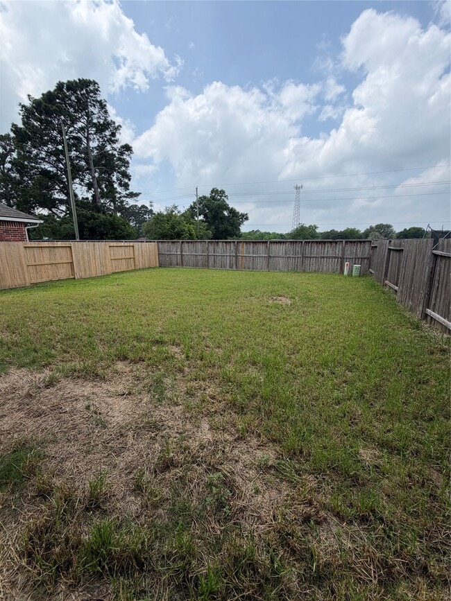 Building Photo - 23623 Plantation Pines Ln