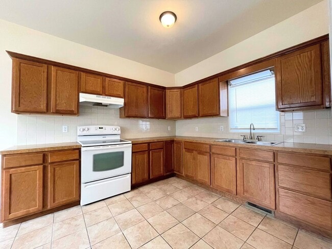 Foto del edificio - Clean 2 bed 1 bath home