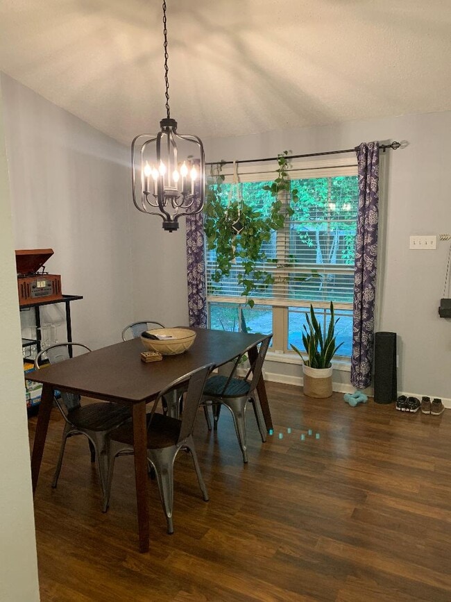 Building Photo - 133 Sea Pines Dr