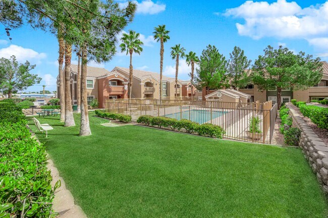 Building Photo - 8101 W Flamingo Rd