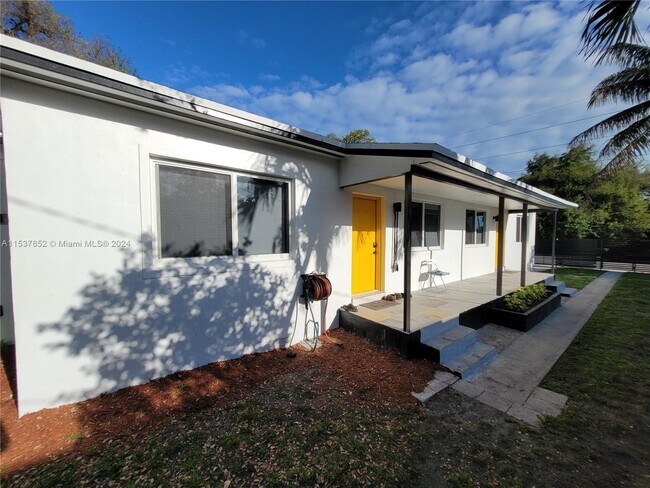 Building Photo - 277 NW 75th St