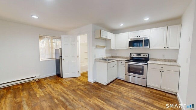 Building Photo - 26 Sunset Terrace