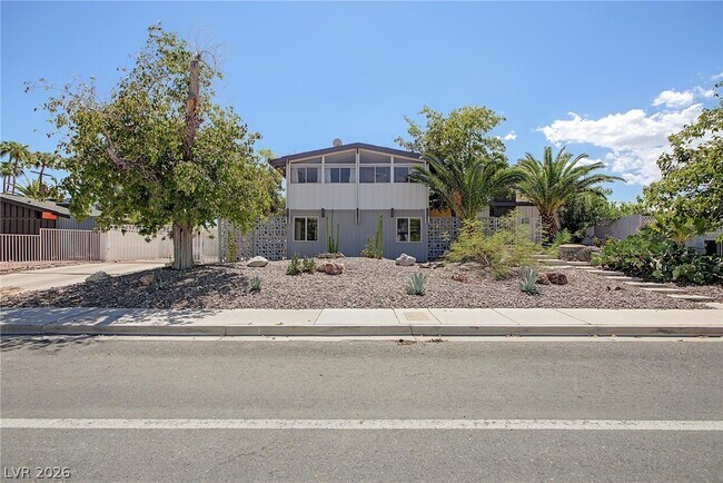 Building Photo - 1663 Pawnee Dr
