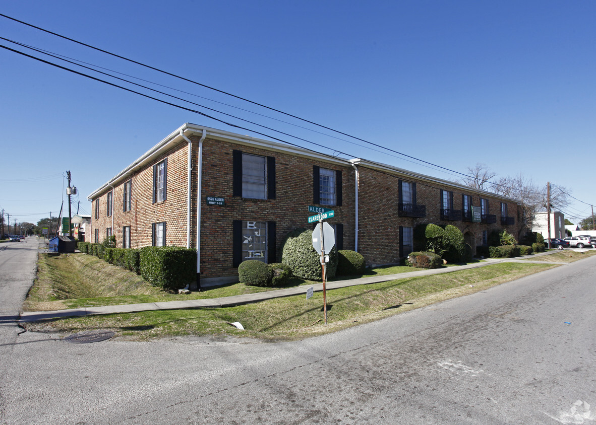 Primary Photo - Shannon Hall Apartments