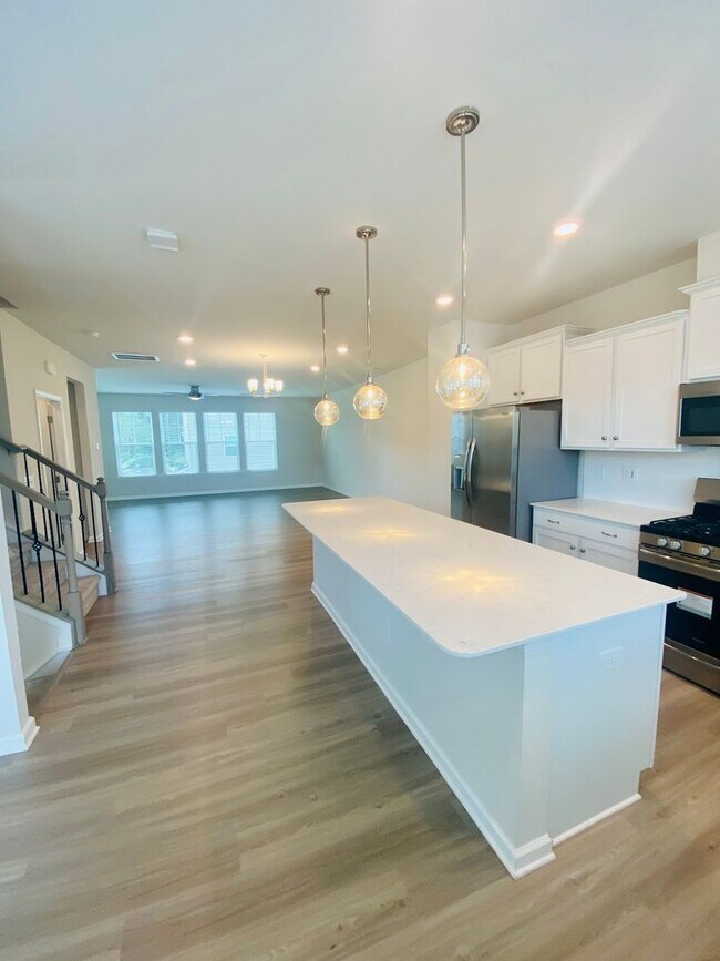 Foto del edificio - 3BR/3.5 Bath Townhouse in Ballantyne