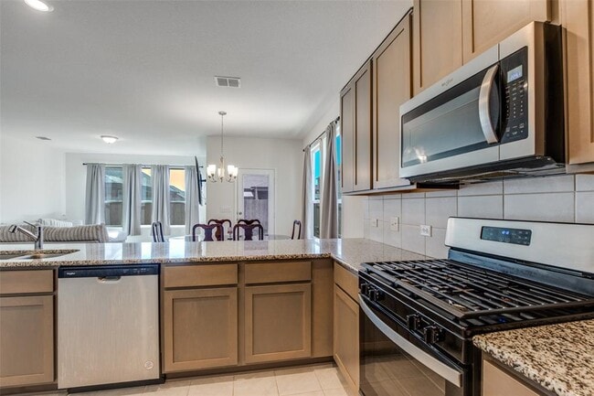 Building Photo - 211 Pitkin Dr