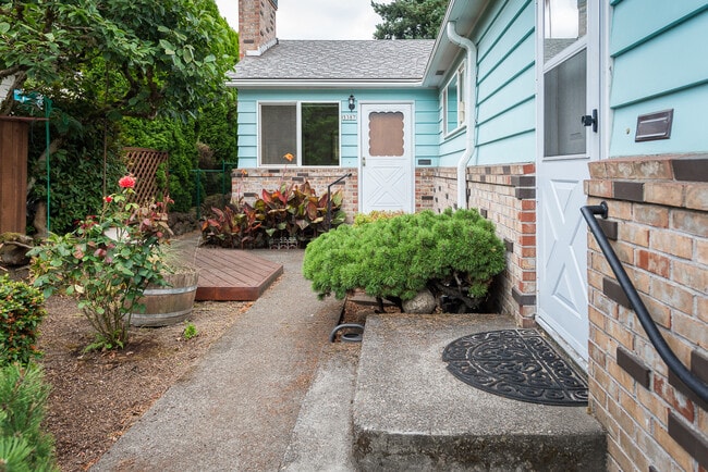 Photo - 3387 SE 10th Ave House