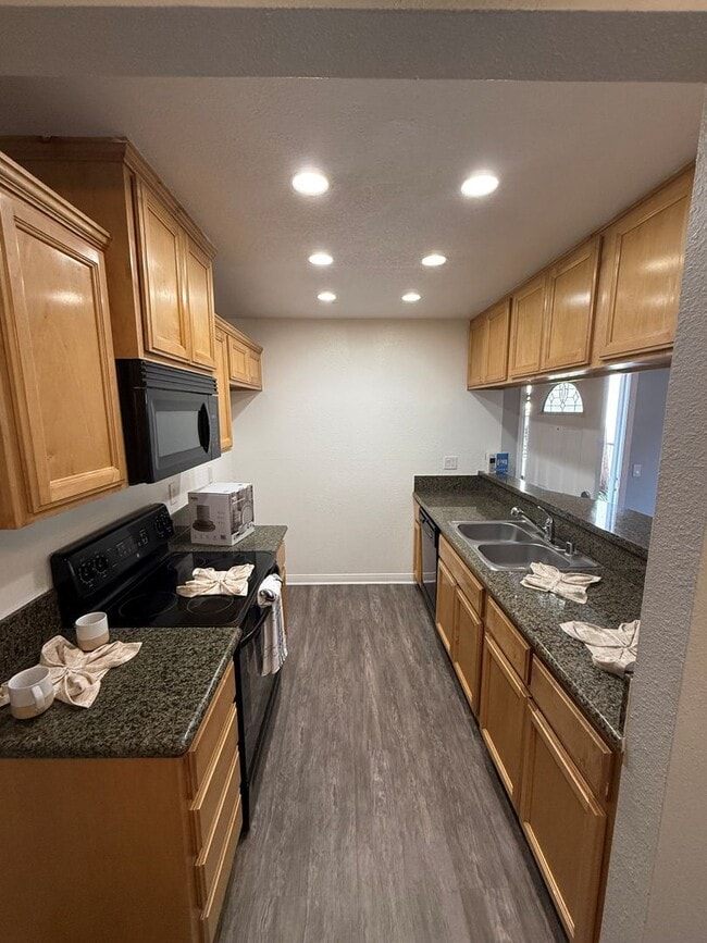 Interior Photo - Park Plaza Apartments