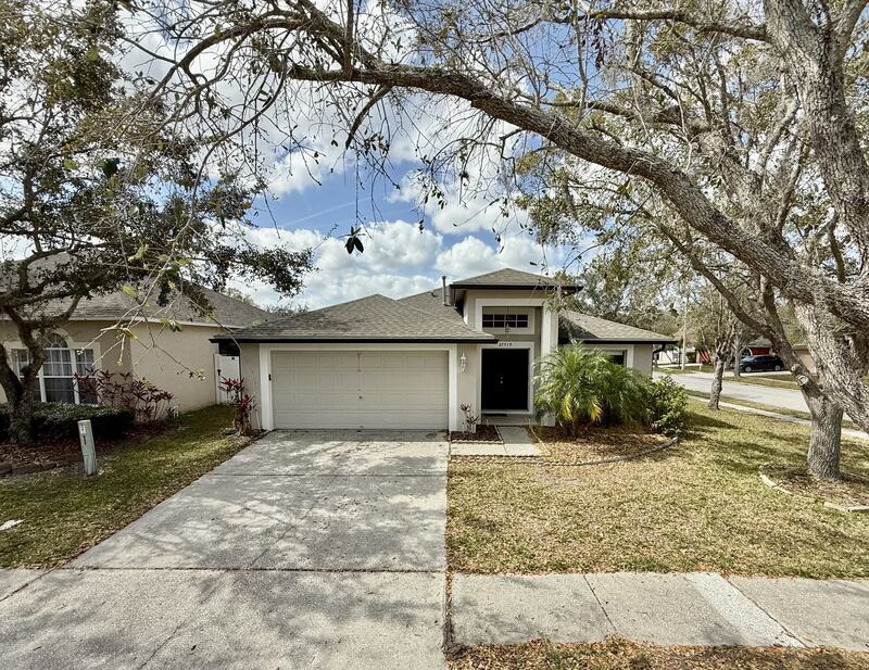 Primary Photo - 27519 Sky Lake Cir