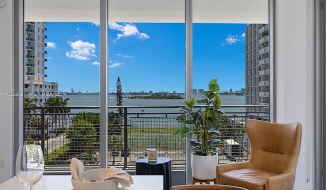 Building Photo - 2150 N Bayshore Drive Unit 502
