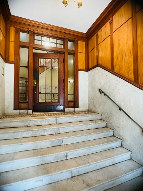 Foto del edificio - 39 Glenville Ave