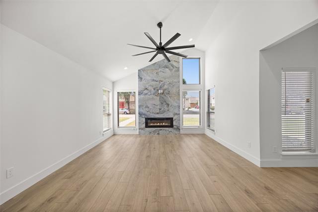 Foto del edificio - 2116 Trellis Pl