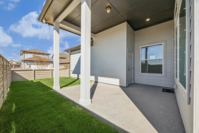 Foto del edificio - 5518 Kindle Aly