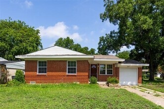 Building Photo - 2627 Tealford Dr