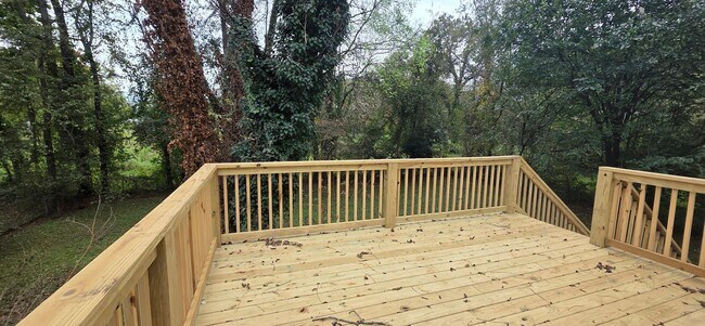 Foto del edificio - Large Family Home - Move In Ready!